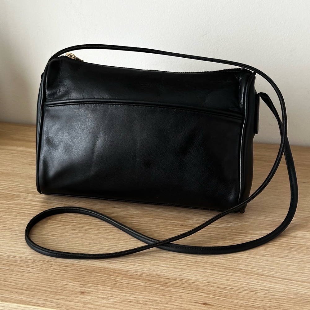 Vintage Coach Carry-All Leather Black Crossbody Shoulder Bag